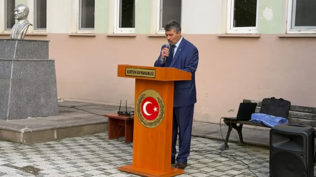 Kürtün'de 19 Ekim Muhtarlar Günü Düzenlenen Törenle Kutlandı — Fotoğraf 2