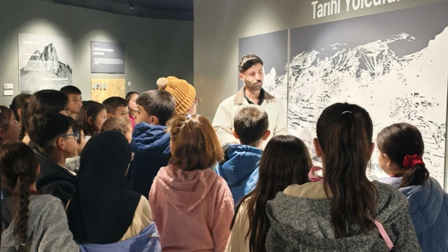 Minikler, Şehrin Maden Tarihini Dijital Dünyada Keşfetti — Fotoğraf 3