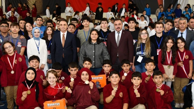 Şiran’da 200 Öğrenci Robotik Teknolojilerle Buluştu — Fotoğraf 2
