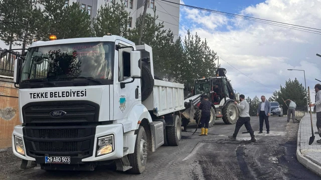 Tekke Belediyesi’nden Milli Eğitim Akademisi Yolu’nda Asfalt Onarımı — Fotoğraf 2