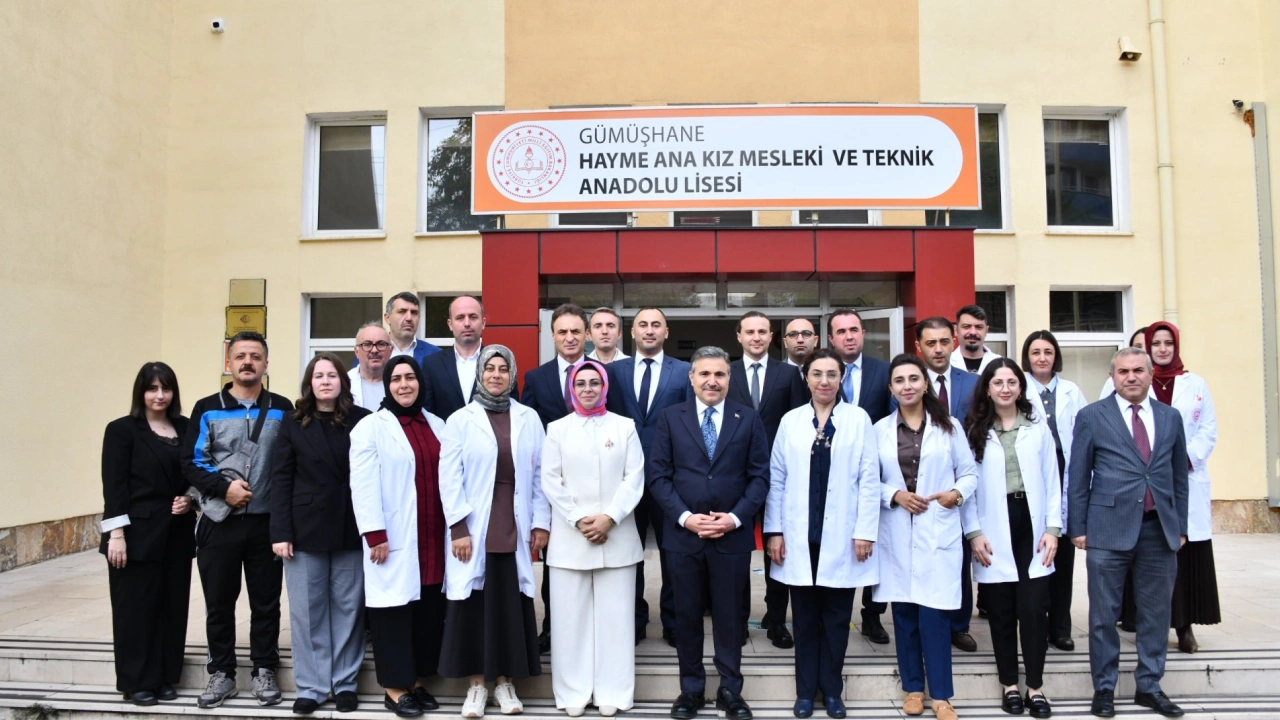 Vali Atay: “Mesleki Eğitim, Ülkemizin Kalkınmasında Lokomotif Güçtür”