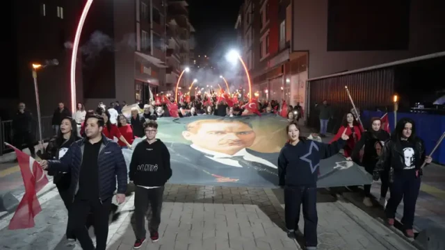 Yeni Parti İl Örgütü’nden Gümüşhane’de Cumhuriyet Yürüyüşü — Fotoğraf 2