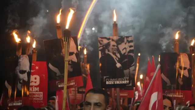 Yeni Parti İl Örgütü’nden Gümüşhane’de Cumhuriyet Yürüyüşü — Fotoğraf 4